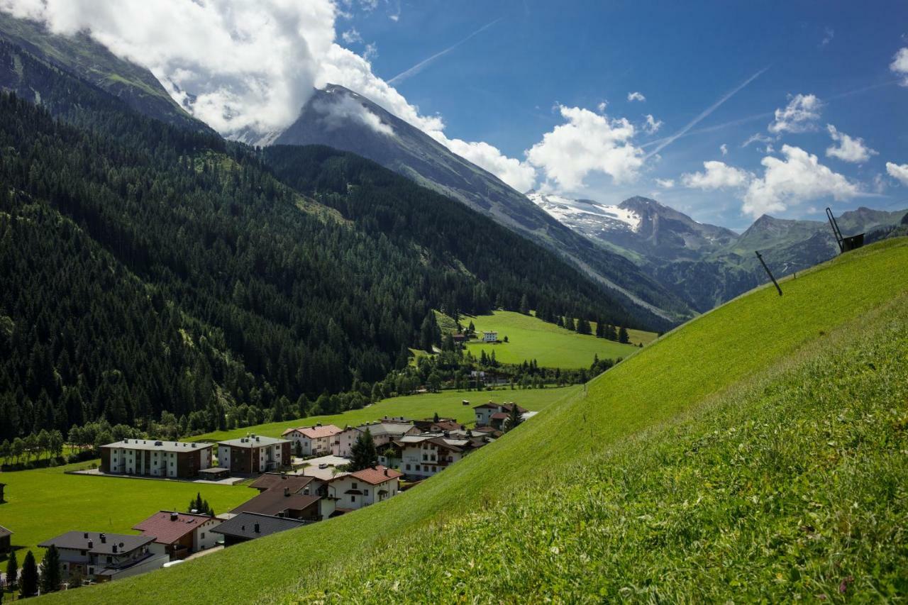 Hotel Hoehlenstein Тукс Екстер'єр фото